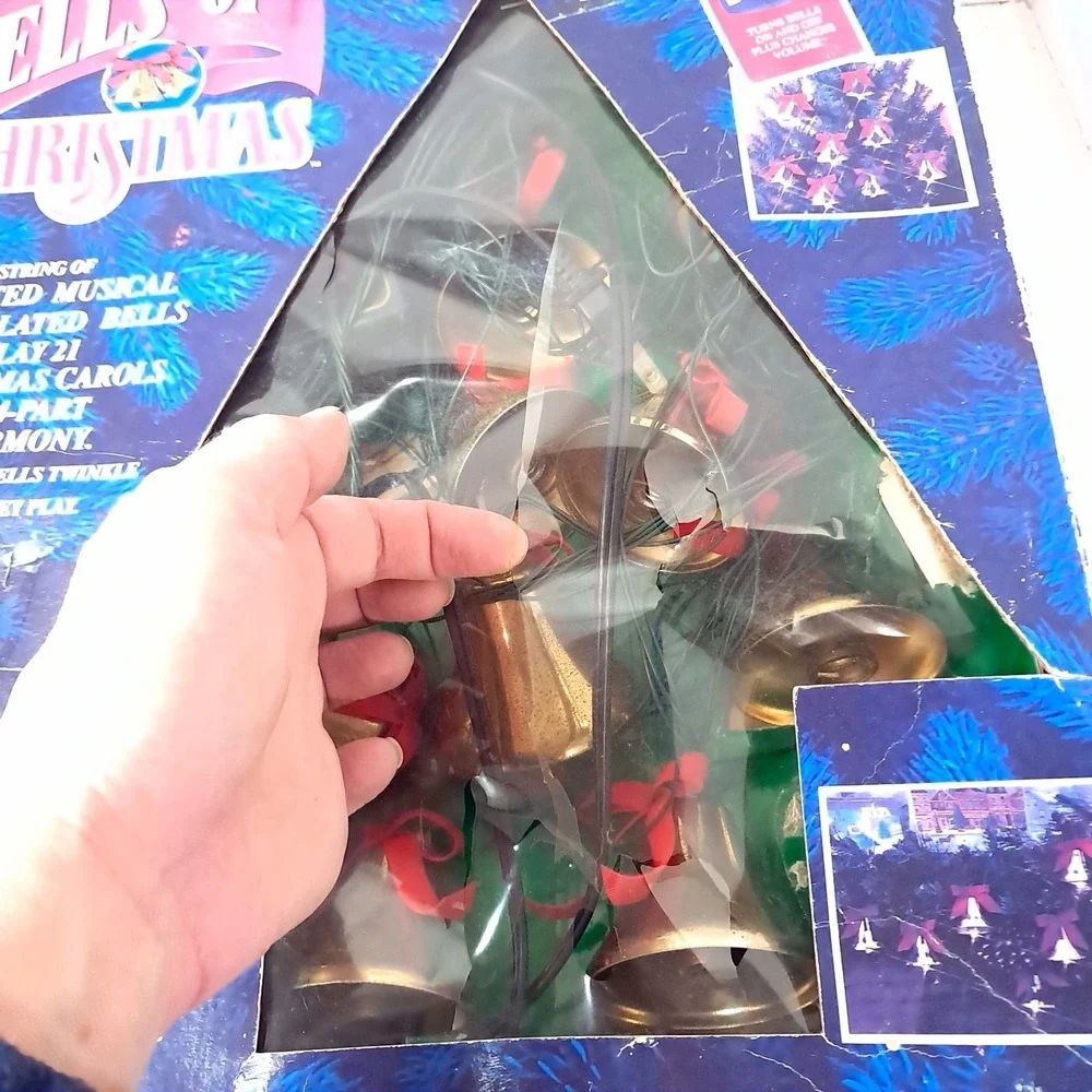 Mr Christmas BELLS OF CHRISTMAS 10 Lighted Musical Brass Bells 21 Carols 1992